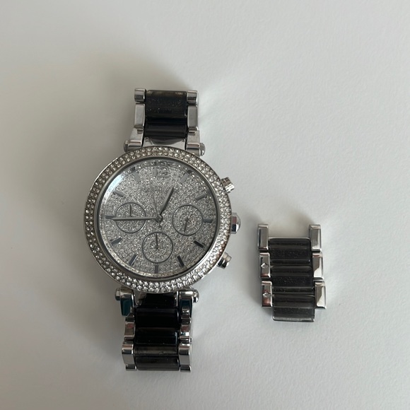 Michael Kors Slim Runway. Black and silver with extra links for wristband - Picture 1 of 1